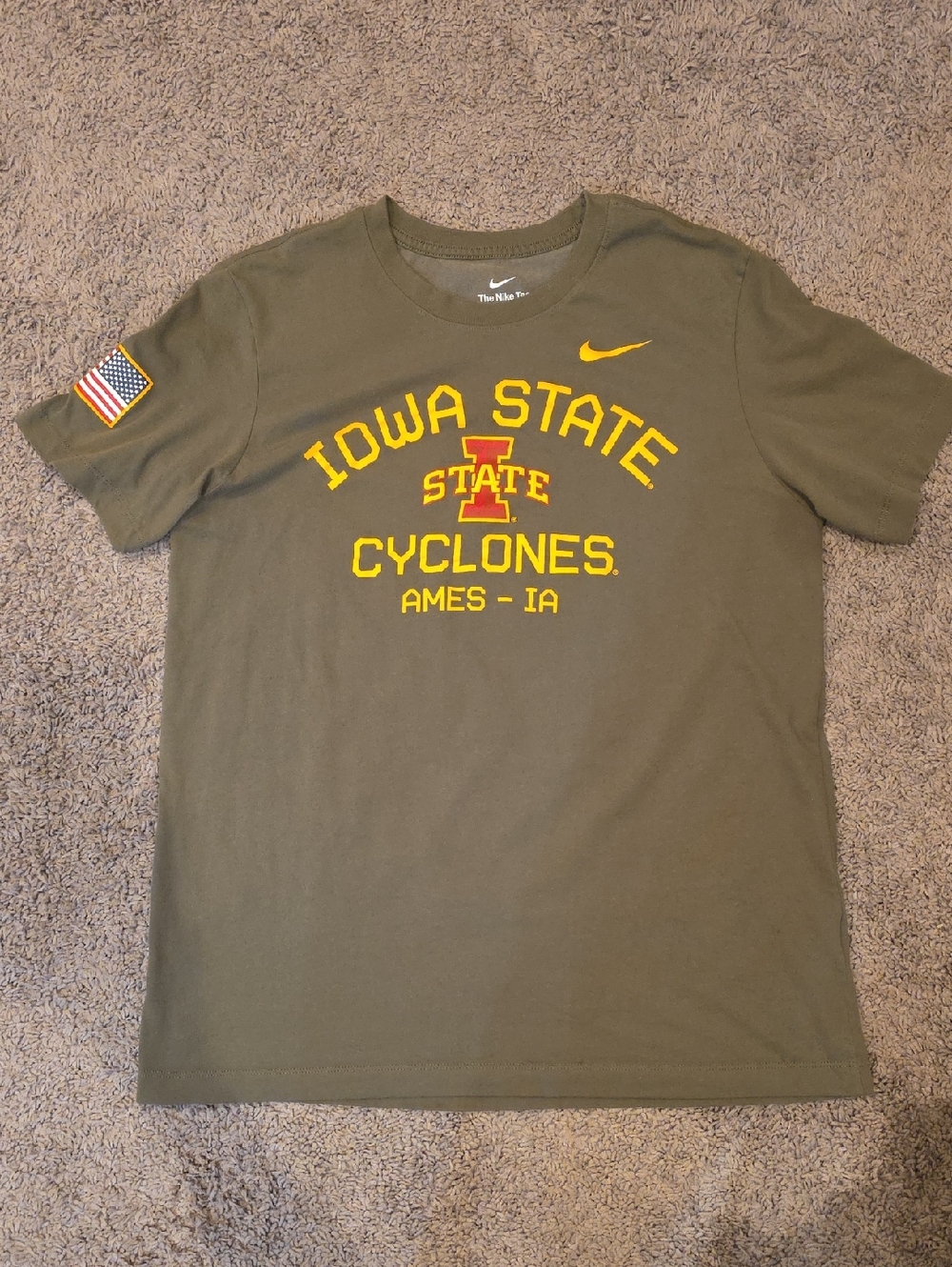 Nike Olive Green Iowa State Cyclones Tee with Yellow & Red Logo Large